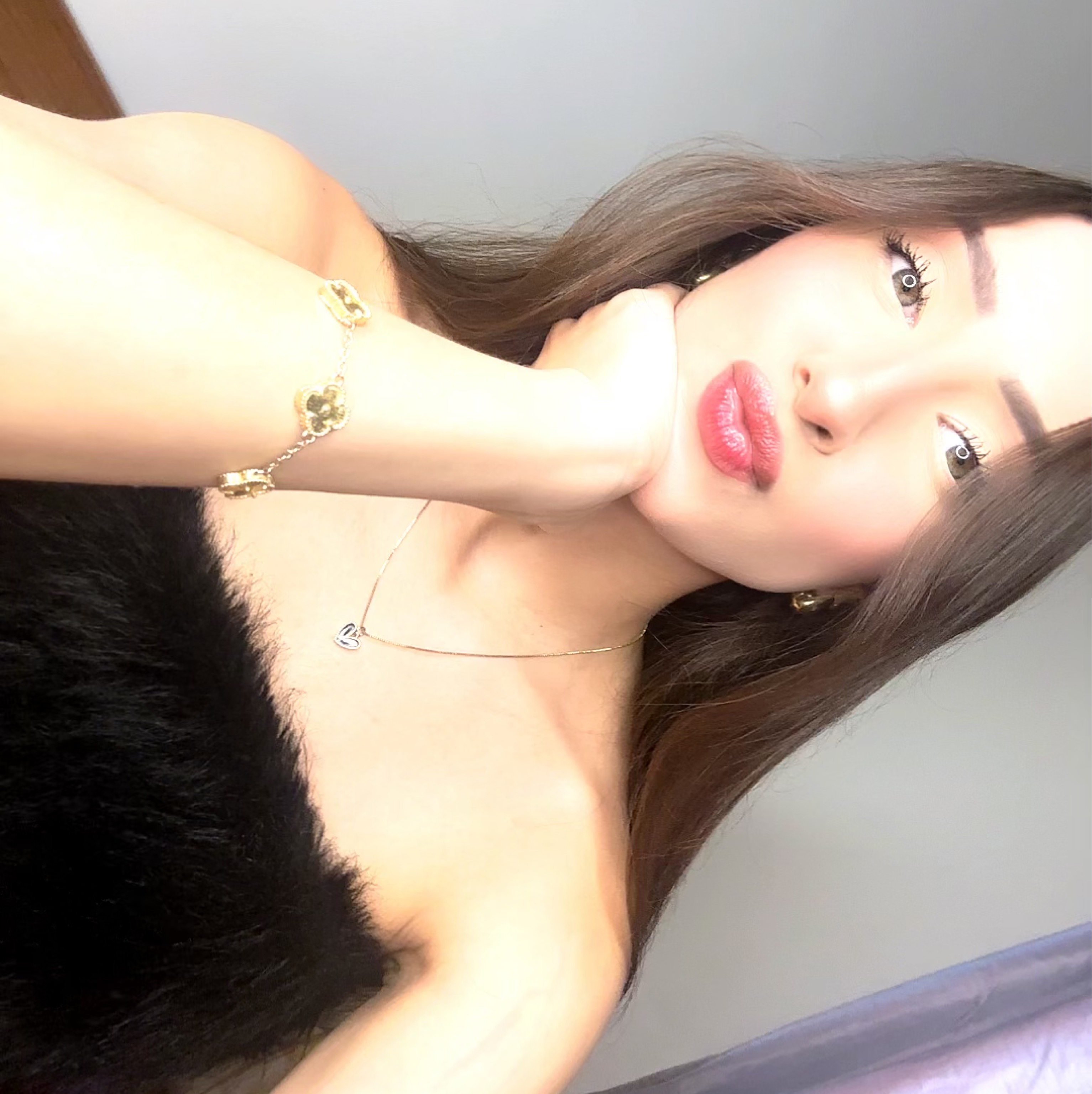 Alejandraa🍓👸🏻🪮 from CO on SuperLive