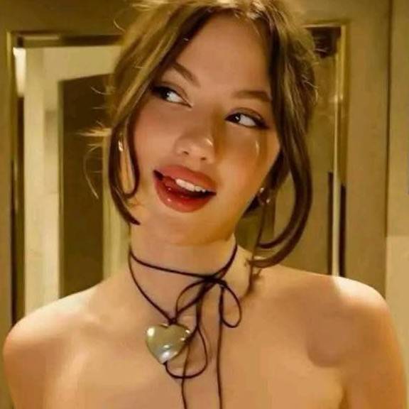 sara😍💖 from JO on SuperLive