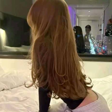 iy nour 😈 from DZ on SuperLive