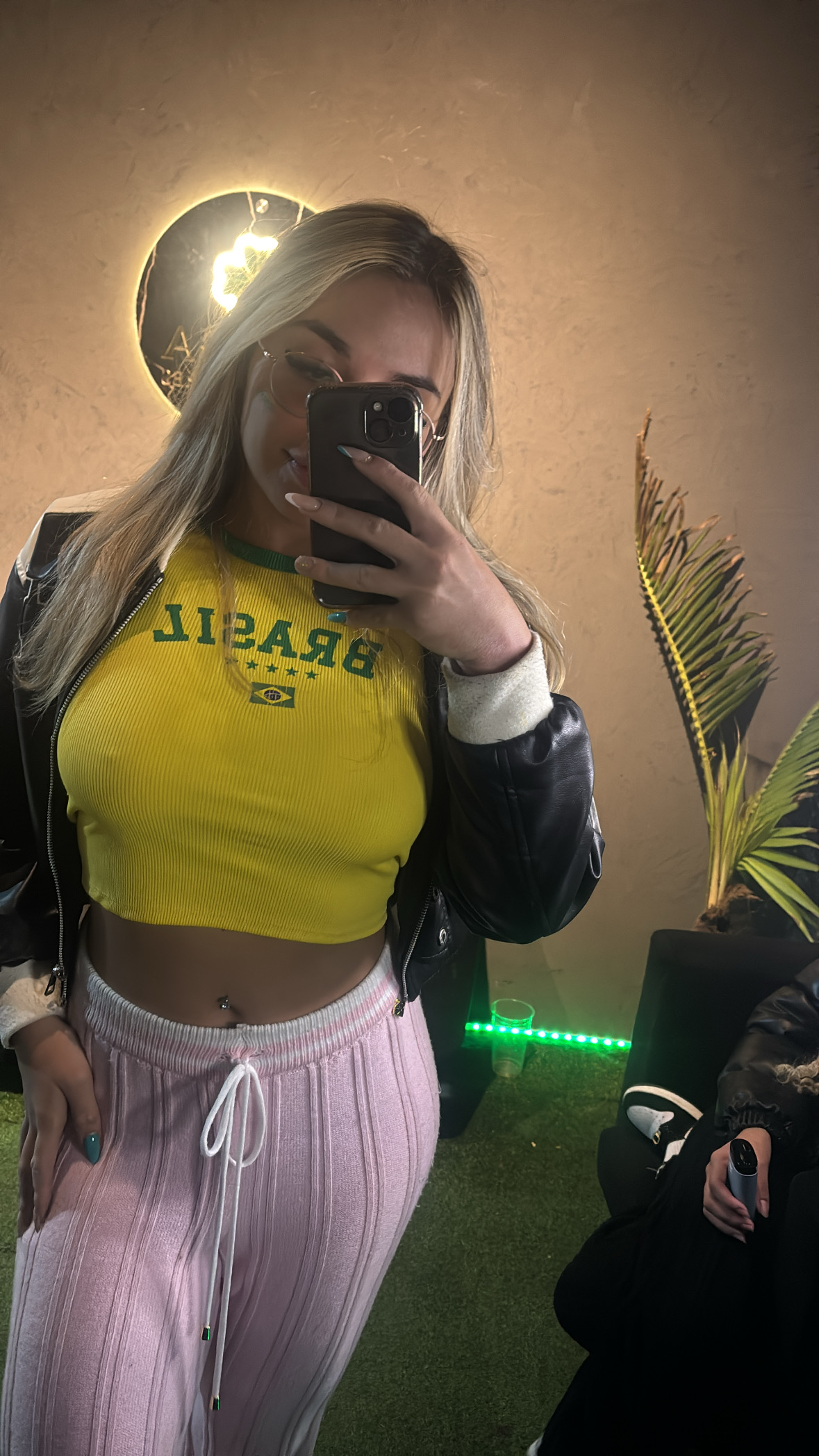 Mirela🔱 from BR on SuperLive