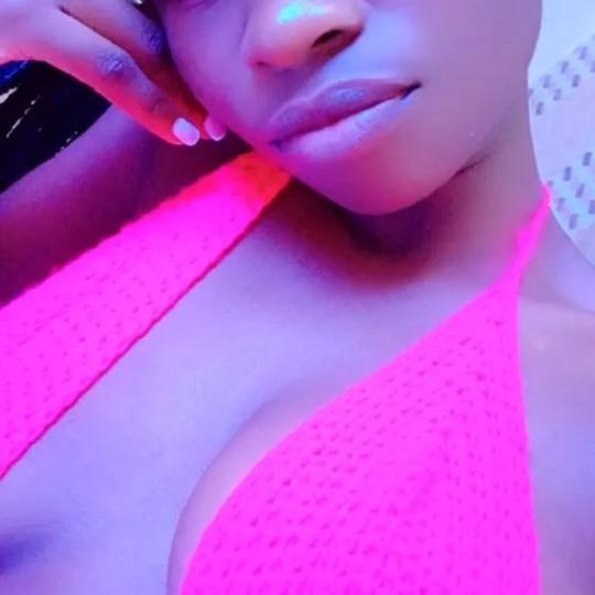 🌍 Wiwi 🌍 from KE on SuperLive