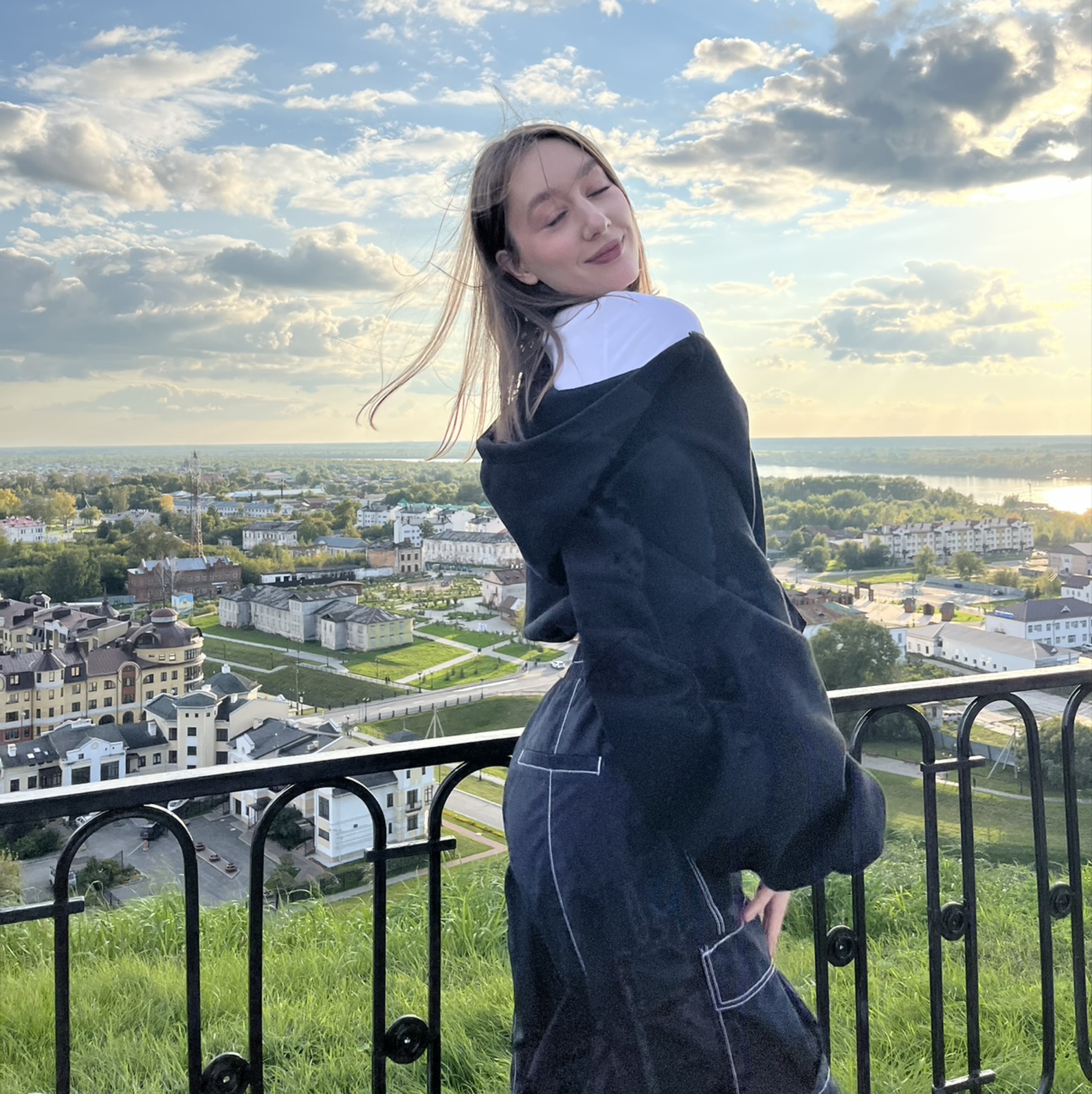 ElliePie🍰 from LV on SuperLive