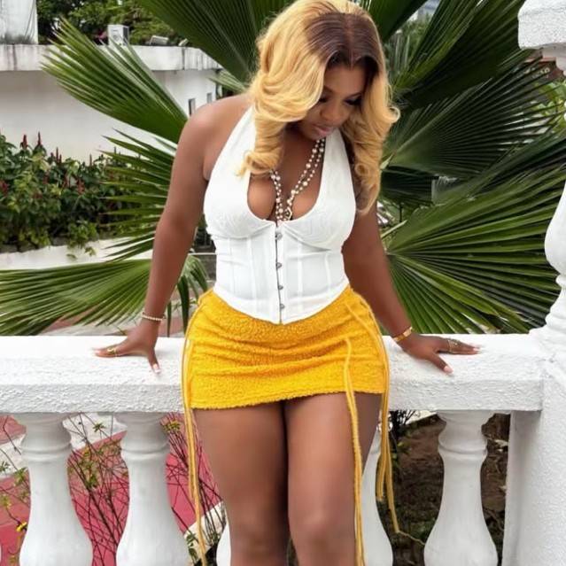 slimthick from NG on SuperLive