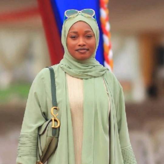 Aisha from KE on SuperLive