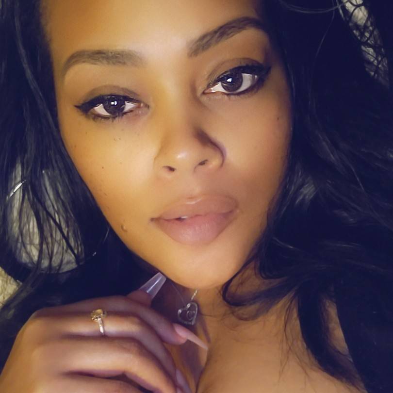 QueenB_WitThe_DDDs from US on SuperLive