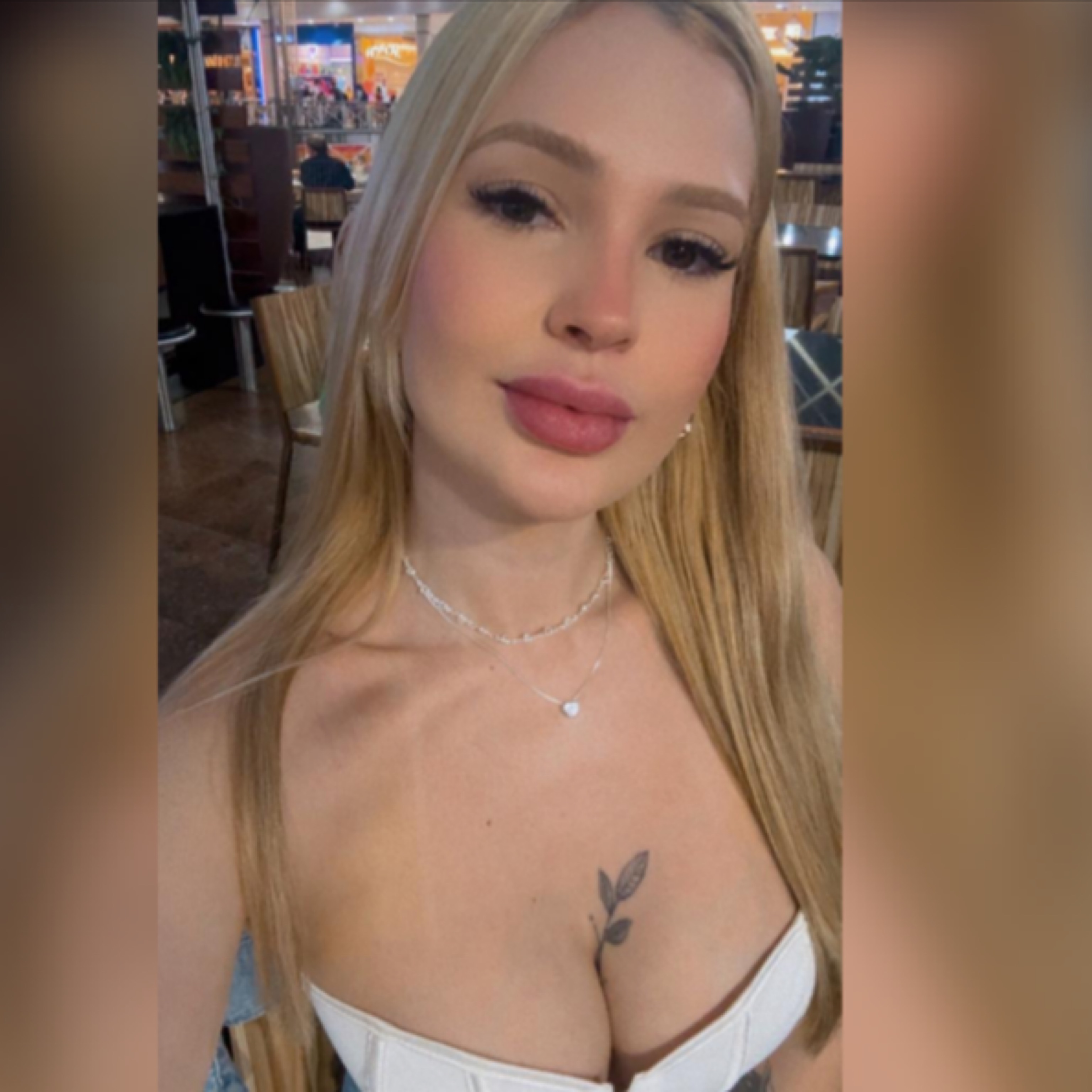 ✨Ketiev. 👑✨🦋 from BR on SuperLive