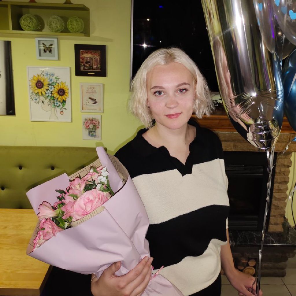 Ryzhaya from UA on Tango Live