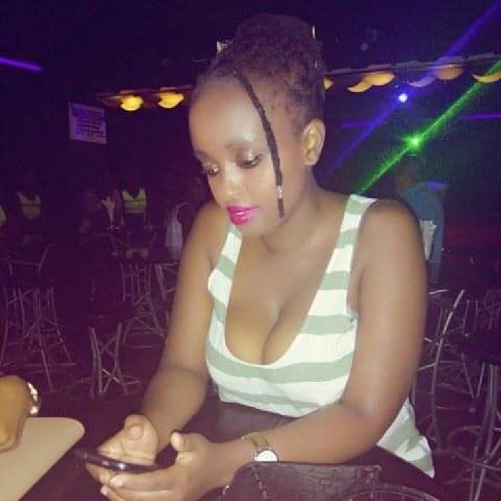 Carol61 from KE on Tango Live