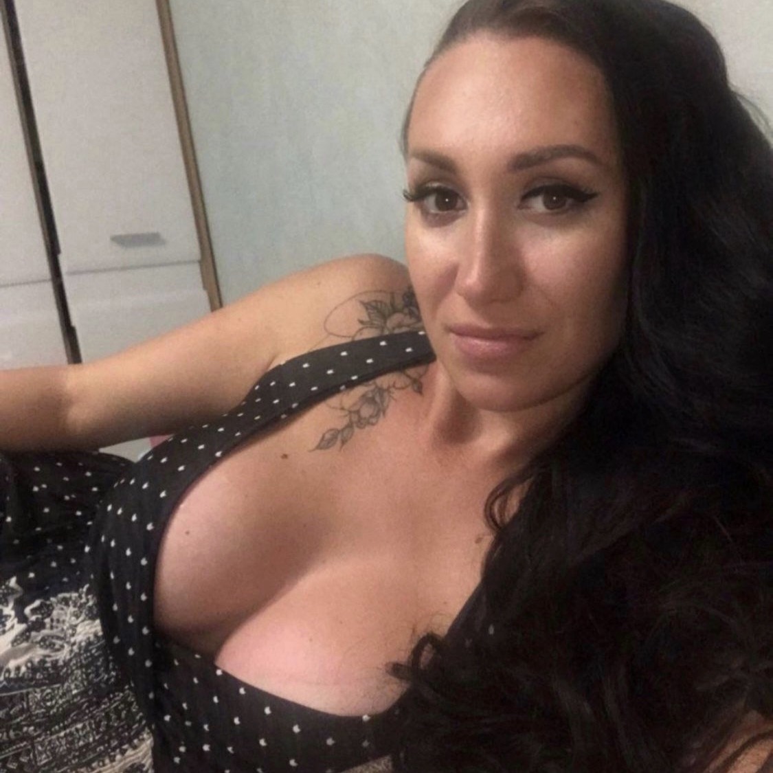 Milena from RU on Tango Live