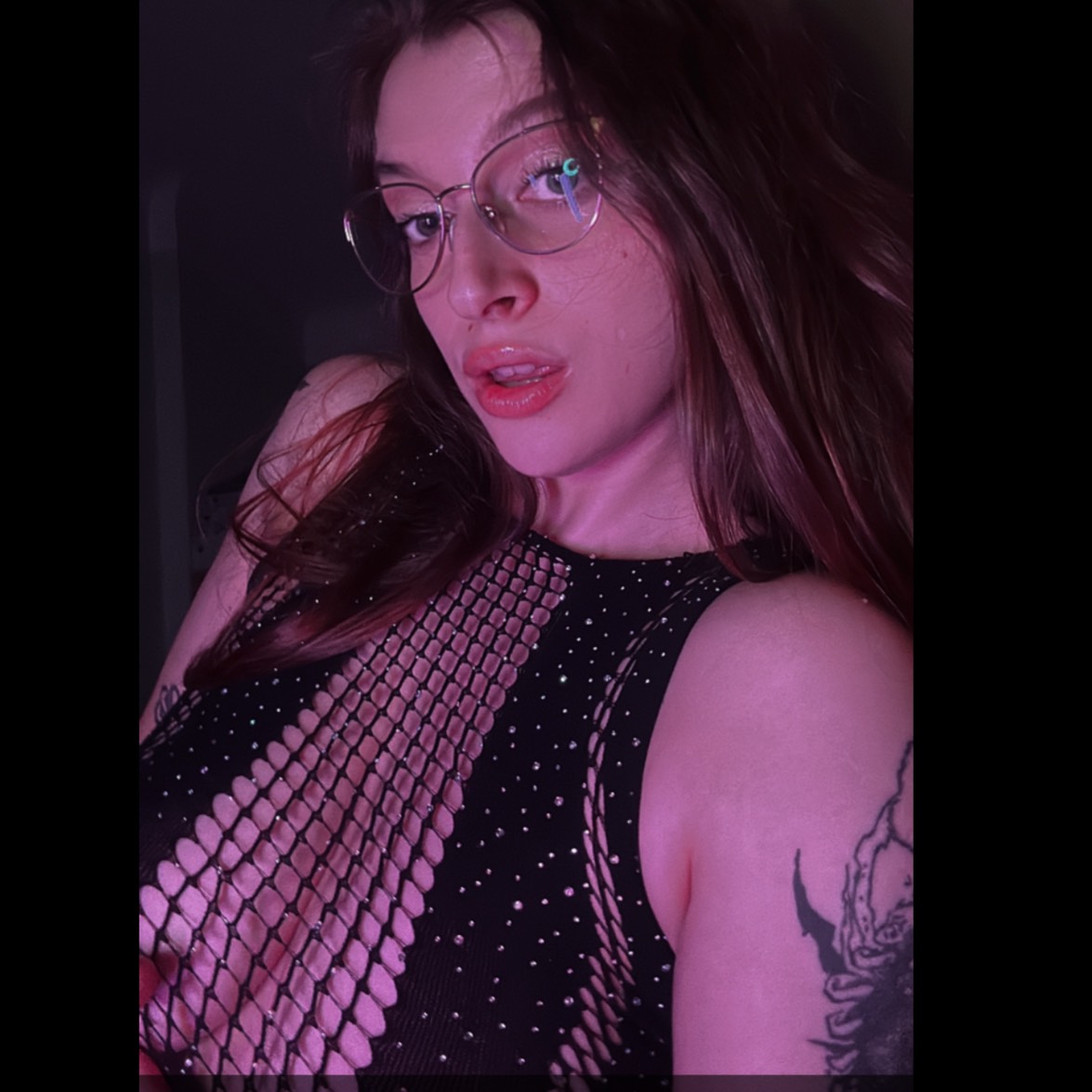 ScarletD on Tango Live