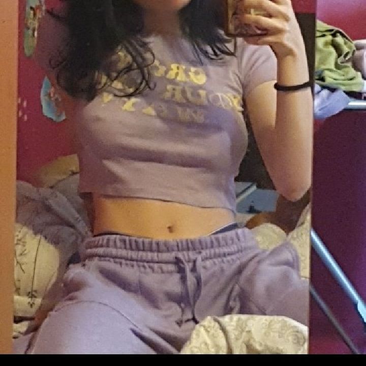 Evelyn from RO on Tango Live