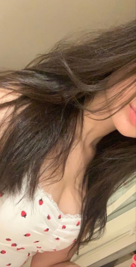 شوق 🦋🎖️♀️ from SA on Tango Live