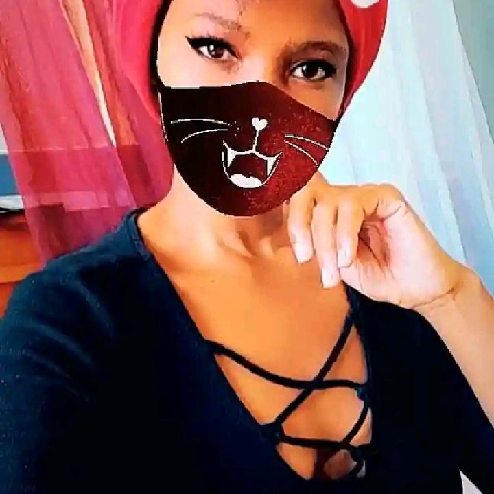 Sara on Tango Live