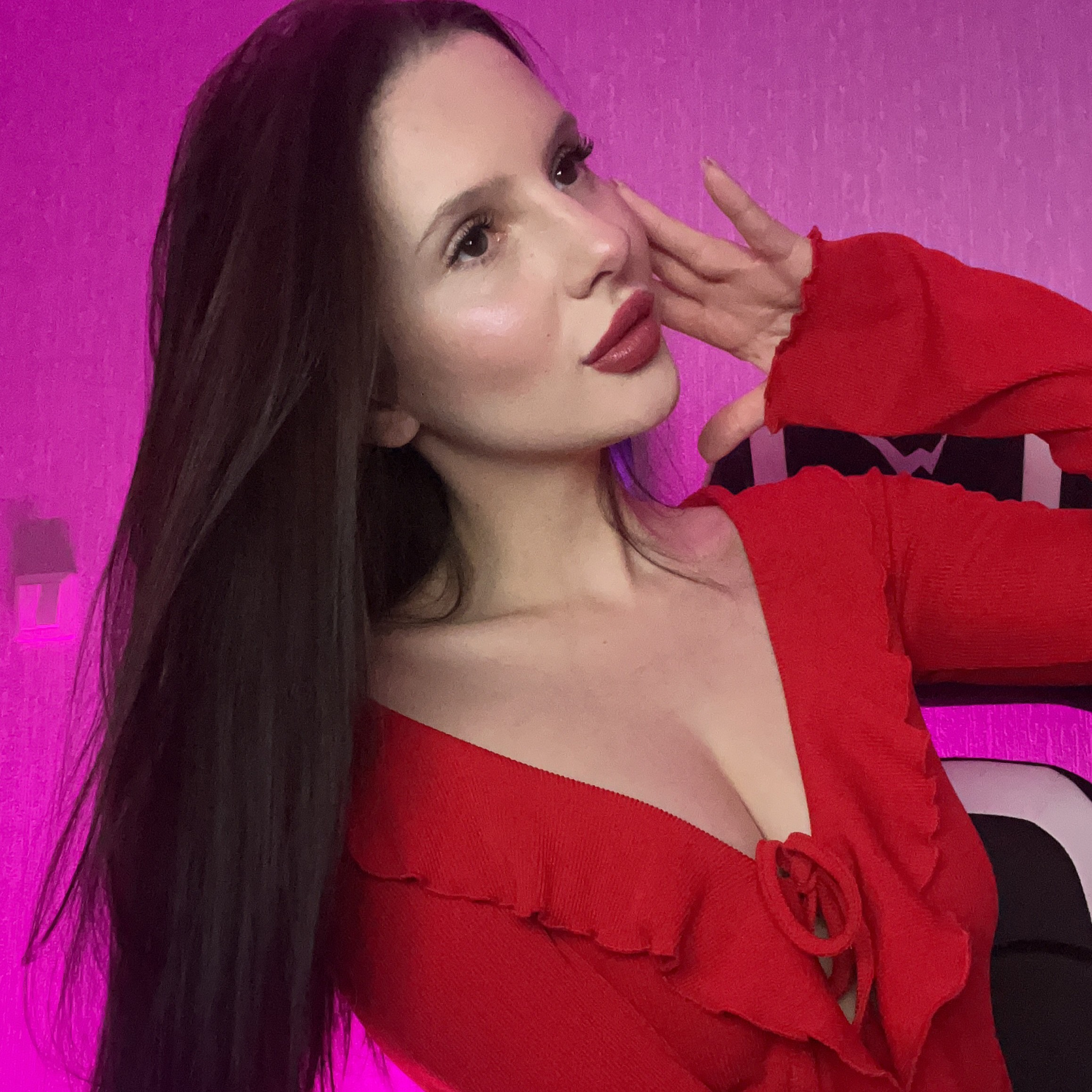 Alexgips from RU on Tango Live