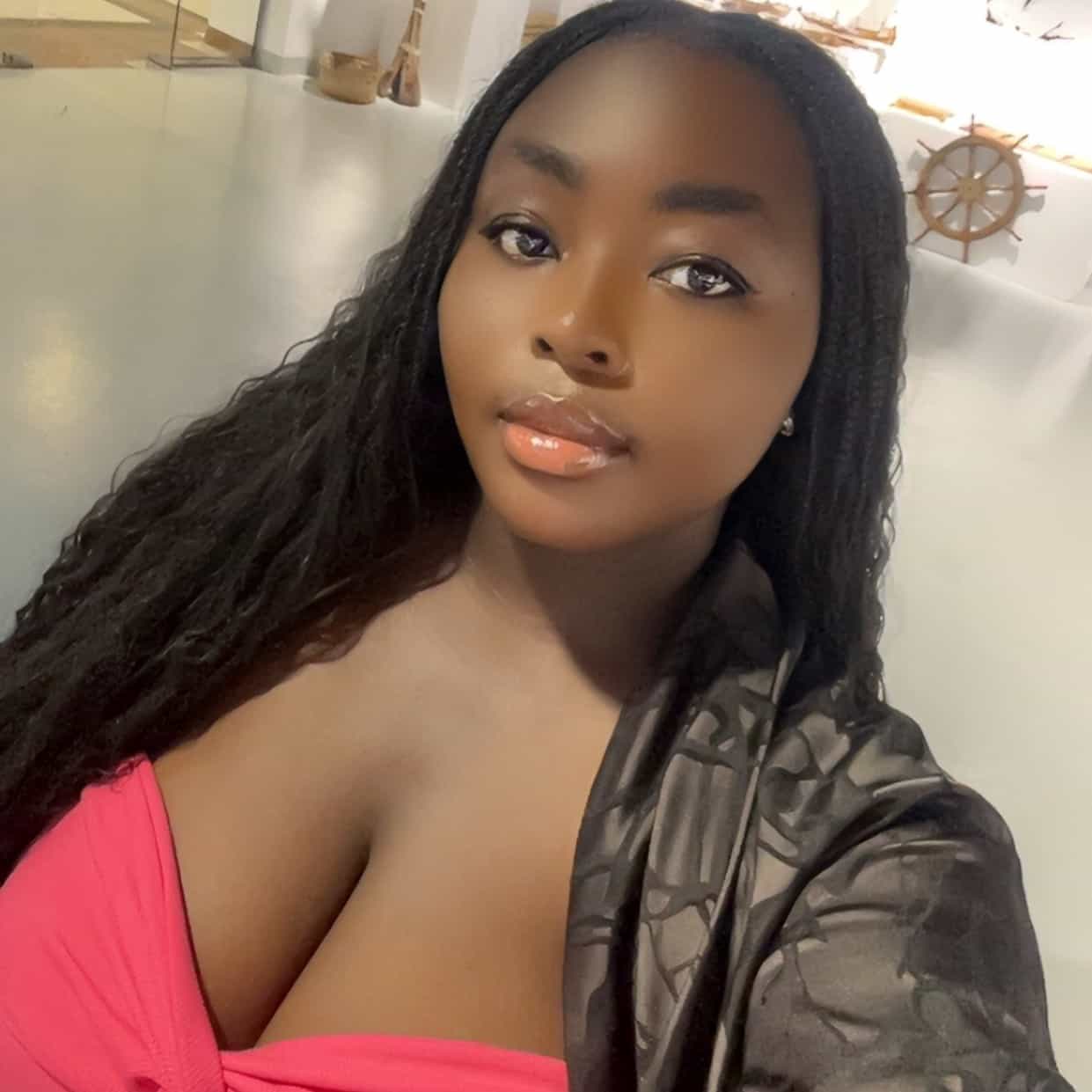 Chocolate Flux🍫💋💕