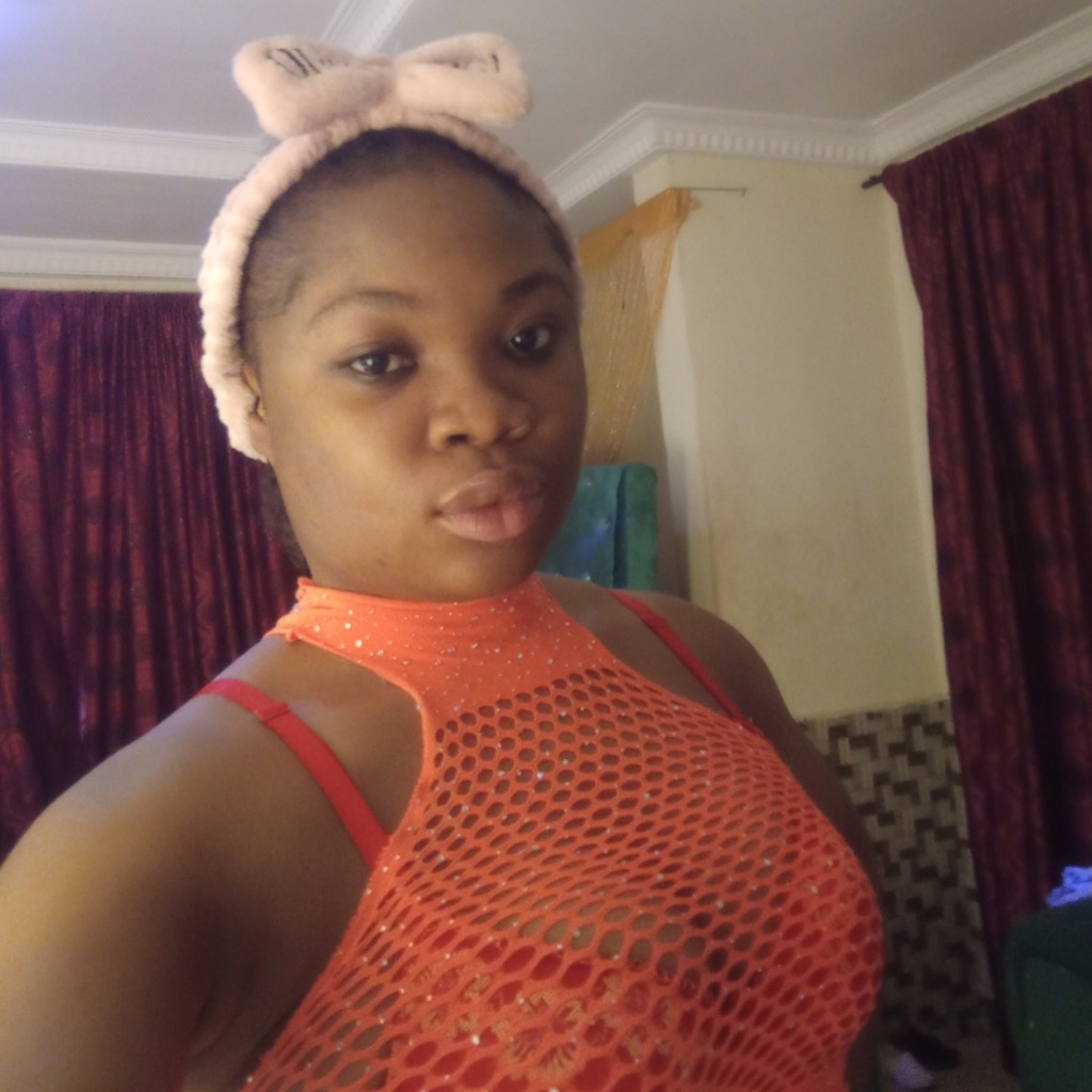Shugarcrush from US on Tango Live