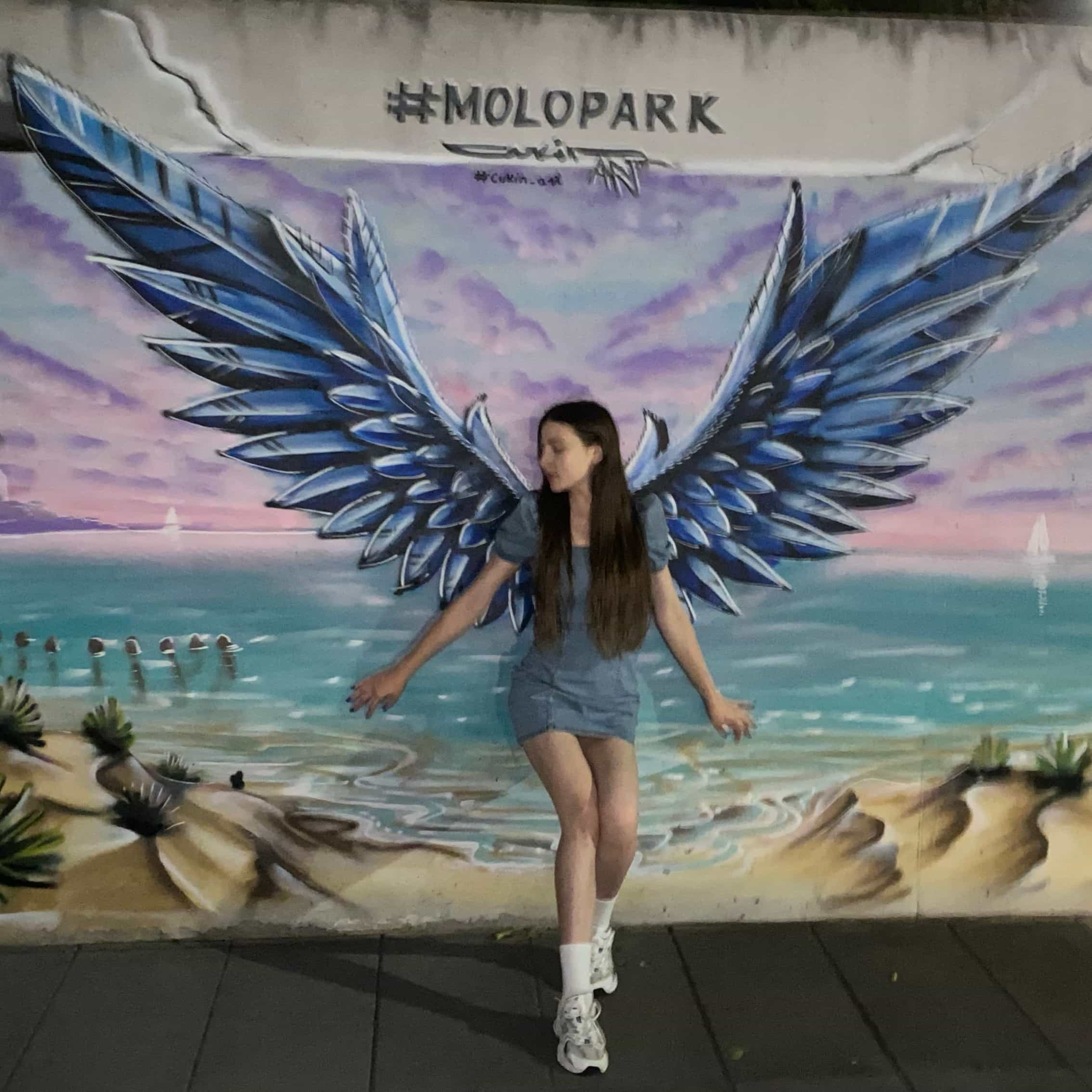 🧚🏻♀️