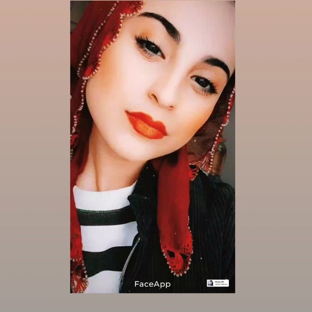 Gül 🌹 on Tango Live