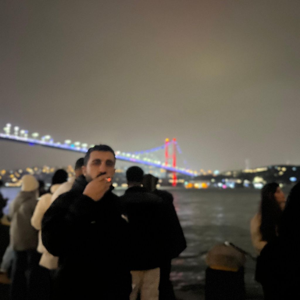 İnşaatci from TR on Tango Live