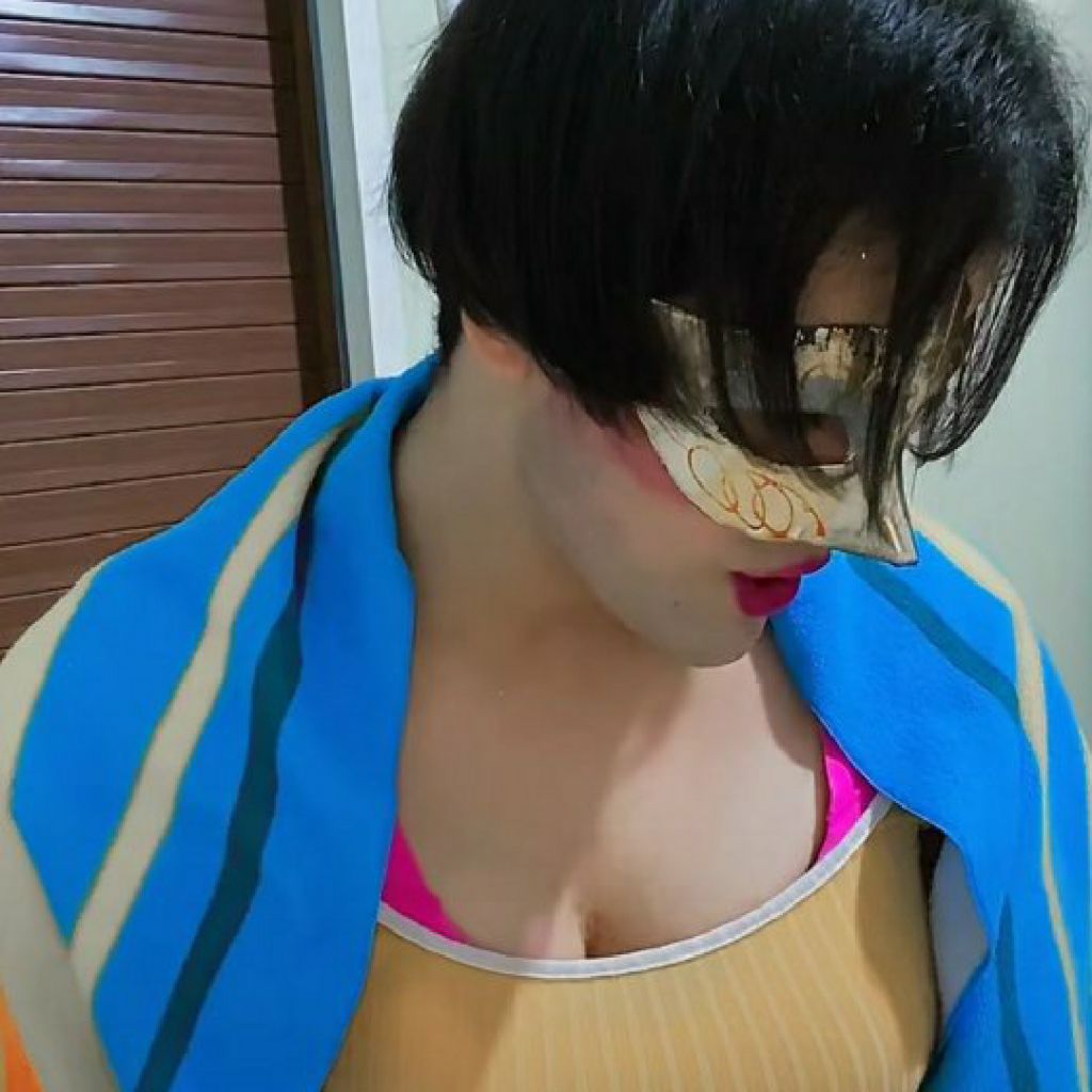 شيميل (سالبة مفتوحة) from MA on Tango Live