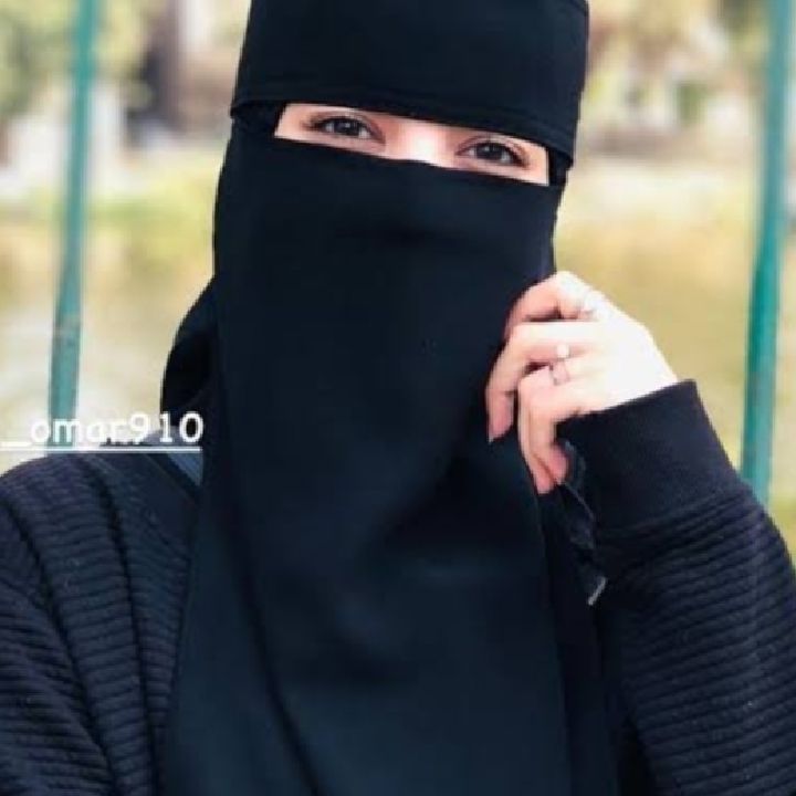 ام البنات ساعدونى on Tango Live