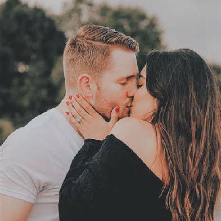 👄🥂فراوله واختها🥂👄 from EG on Tango Live