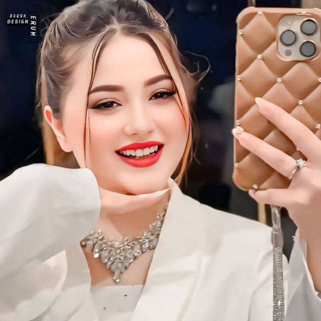 HENA🥰 from US on Tango Live
