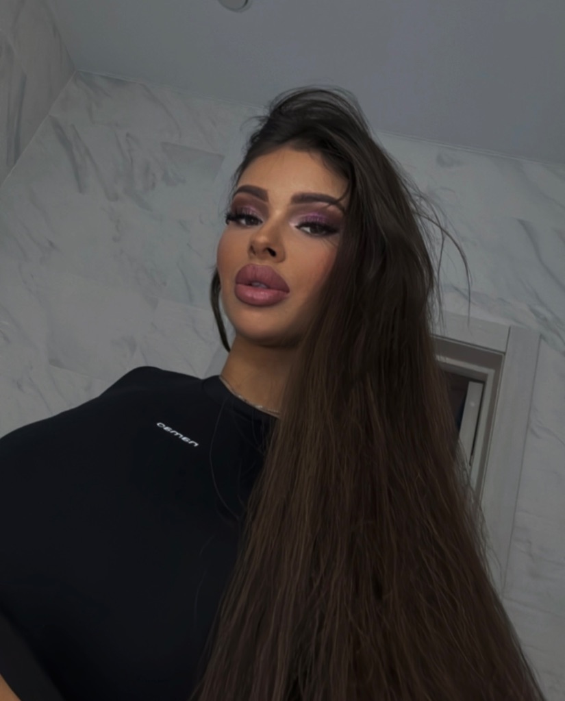 ddmarii from RU on Tango Live