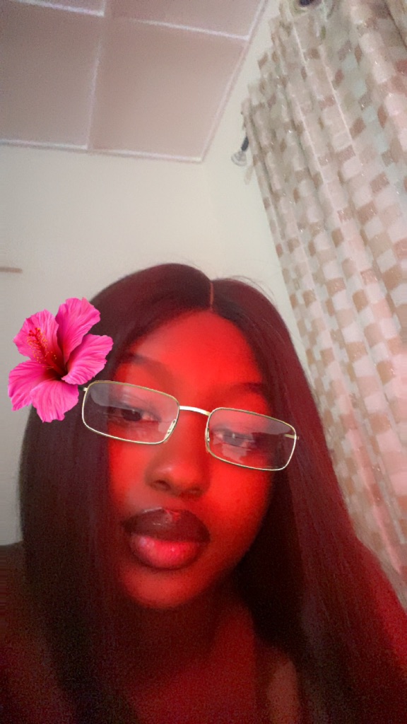 Zee 🖤 from NG on Tango Live