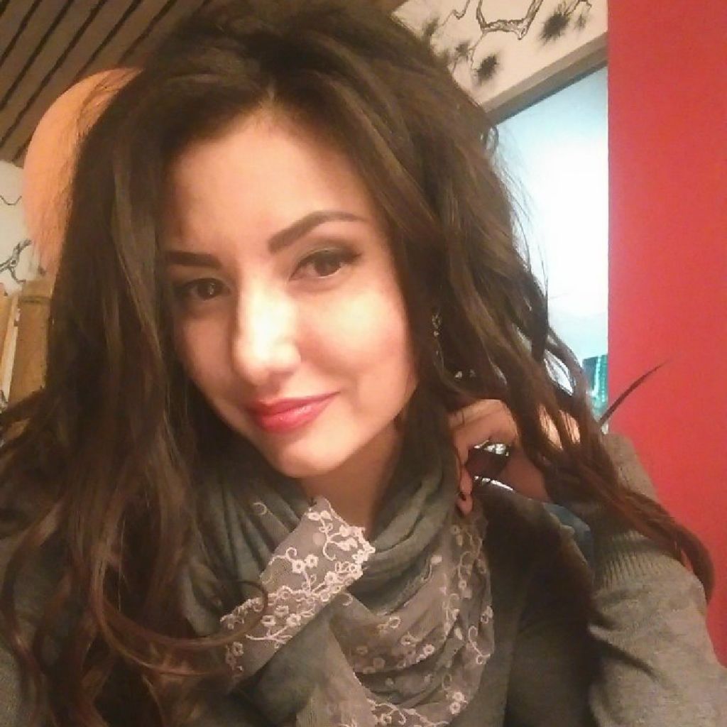 Kira from RU on Tango Live
