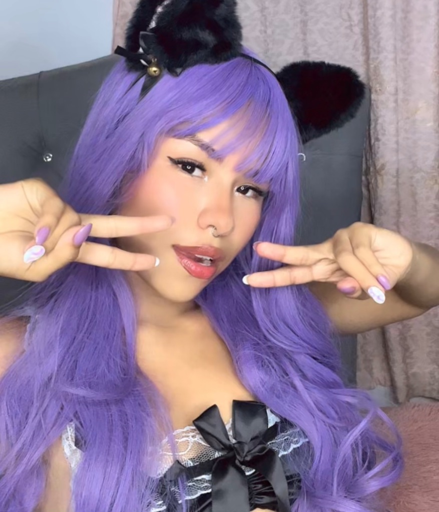 Kuromi 😈 from CO on Tango Live