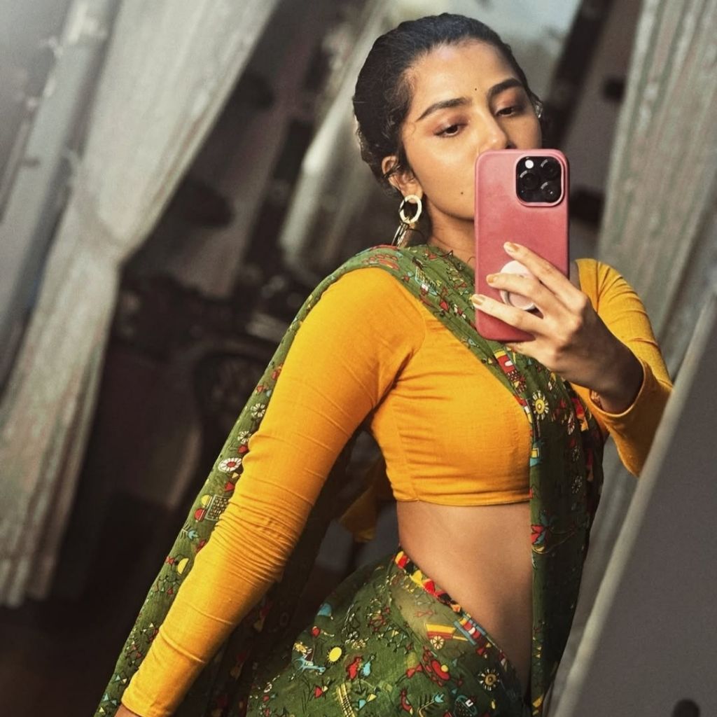 Tamil Queen Reshu from IN on Tango Live