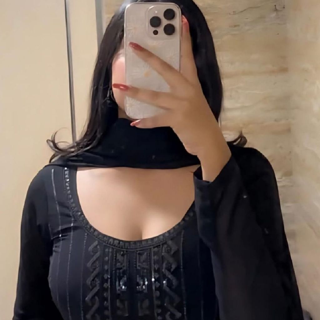 Sanam Shah on Tango Live