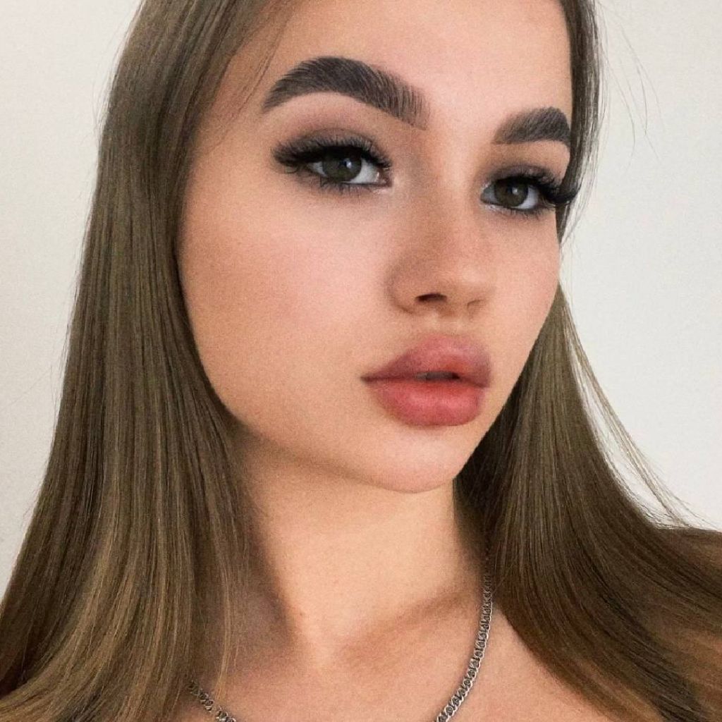 Diankaa () from UA on Tango Live