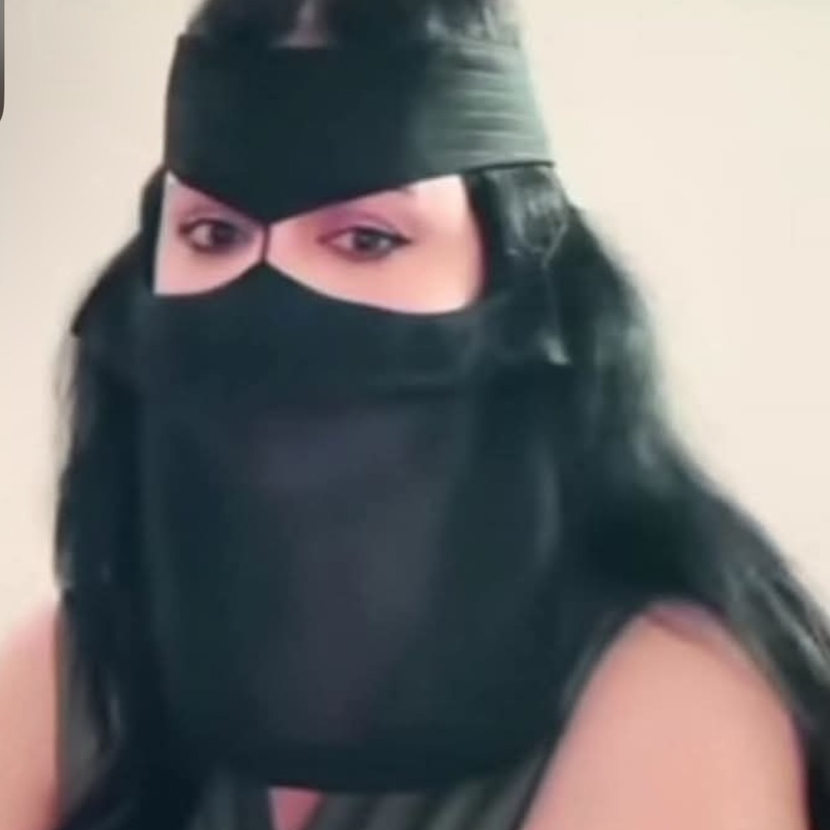 رزان🐆خللفي بعنف🔥 from SA on Tango Live