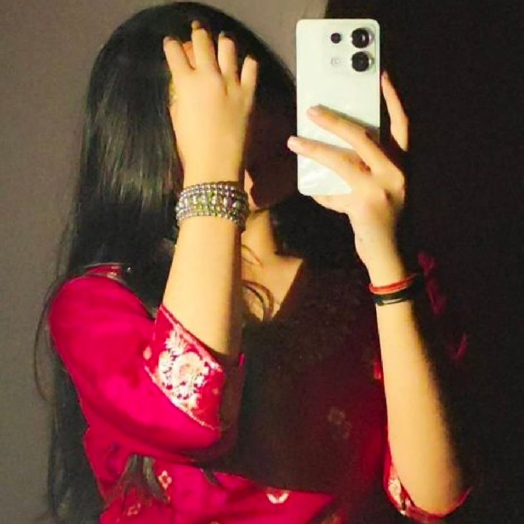 💟 Priya 💘 from IN on Tango Live