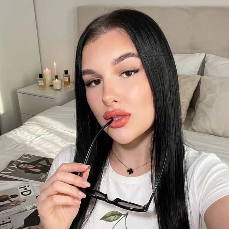 S🖤 ⁶⁹