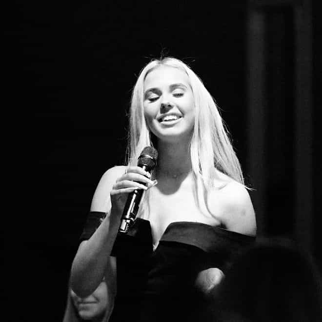 Ellie👼ᴹ