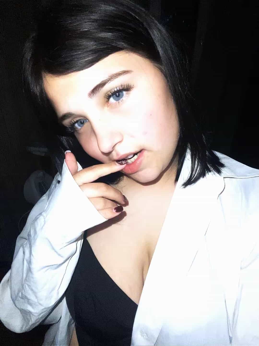 Kara😘