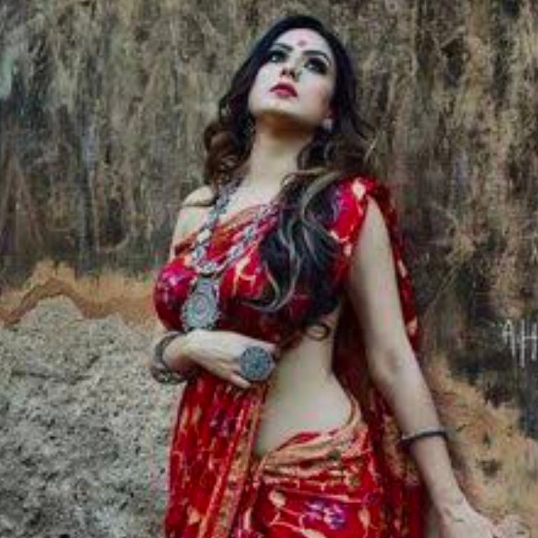 Divya from IN on Tango Live