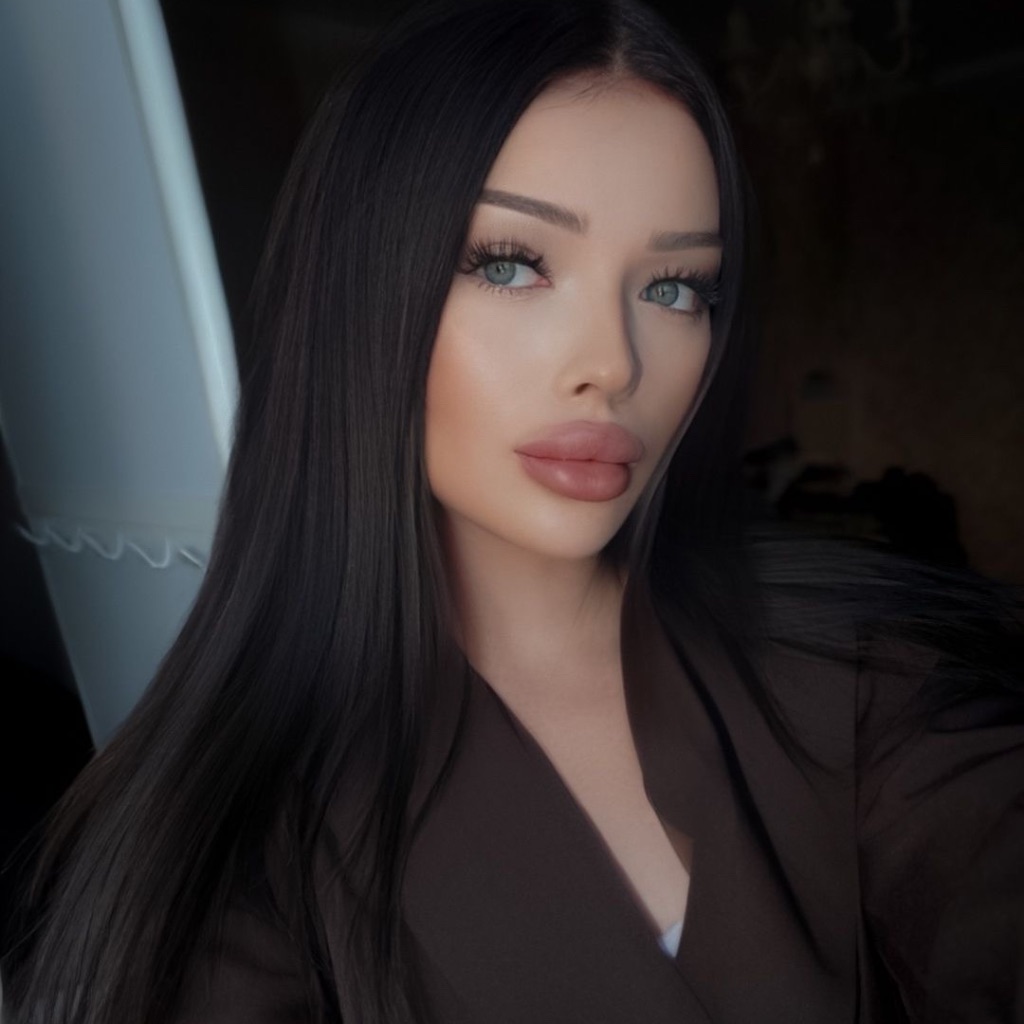 Aleksa from UA on Tango Live
