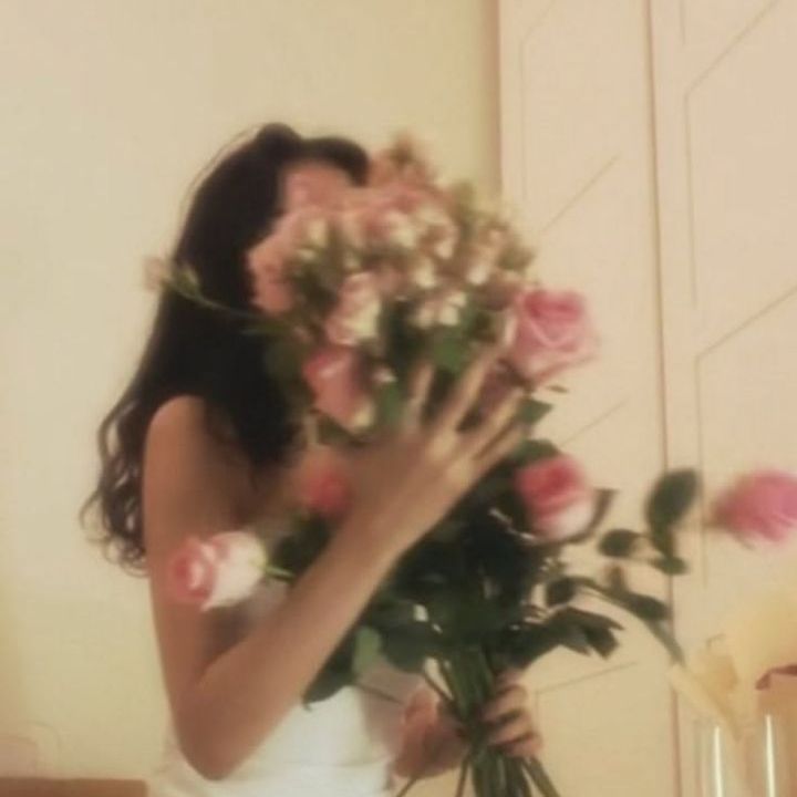Tia from LB on Tango Live