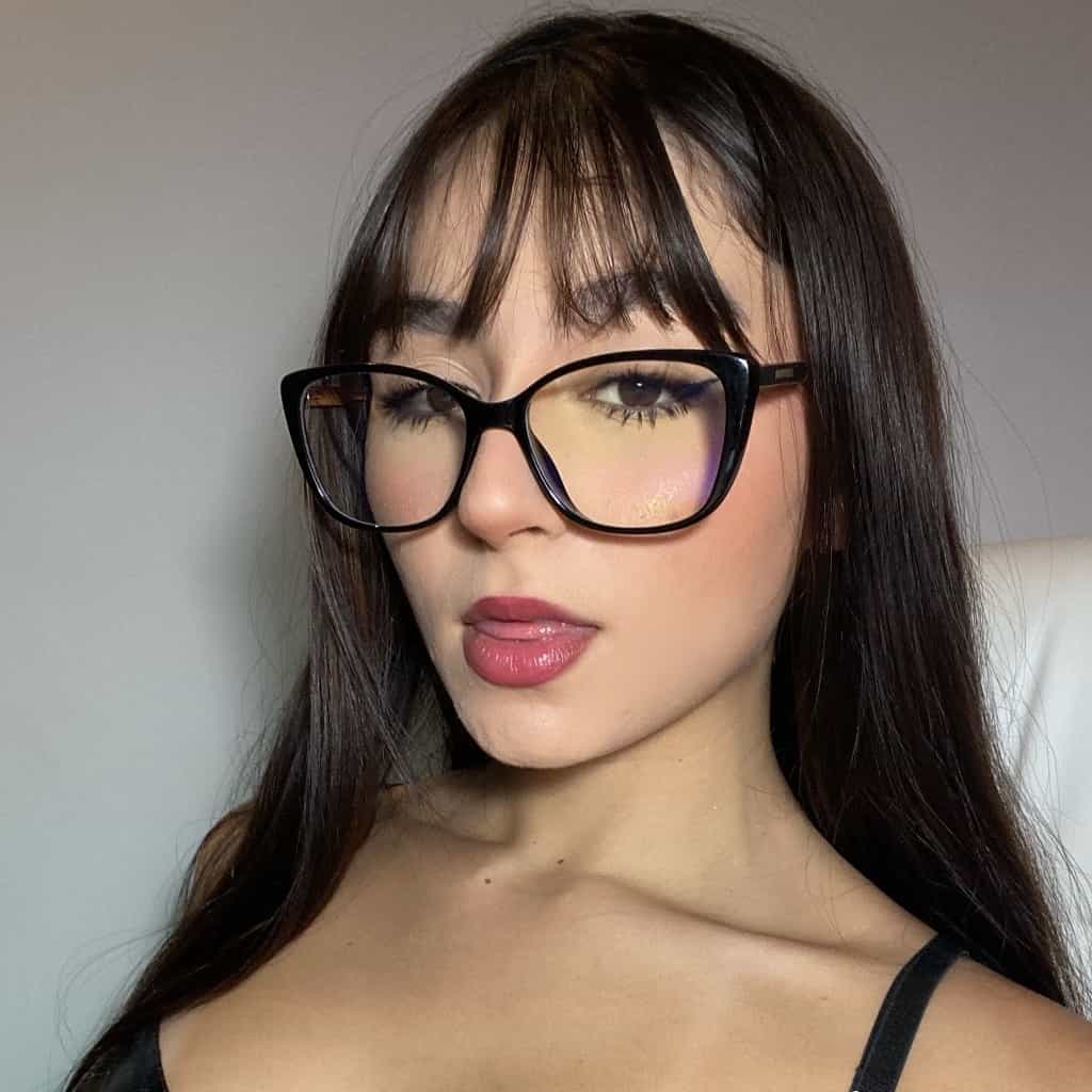 Mia