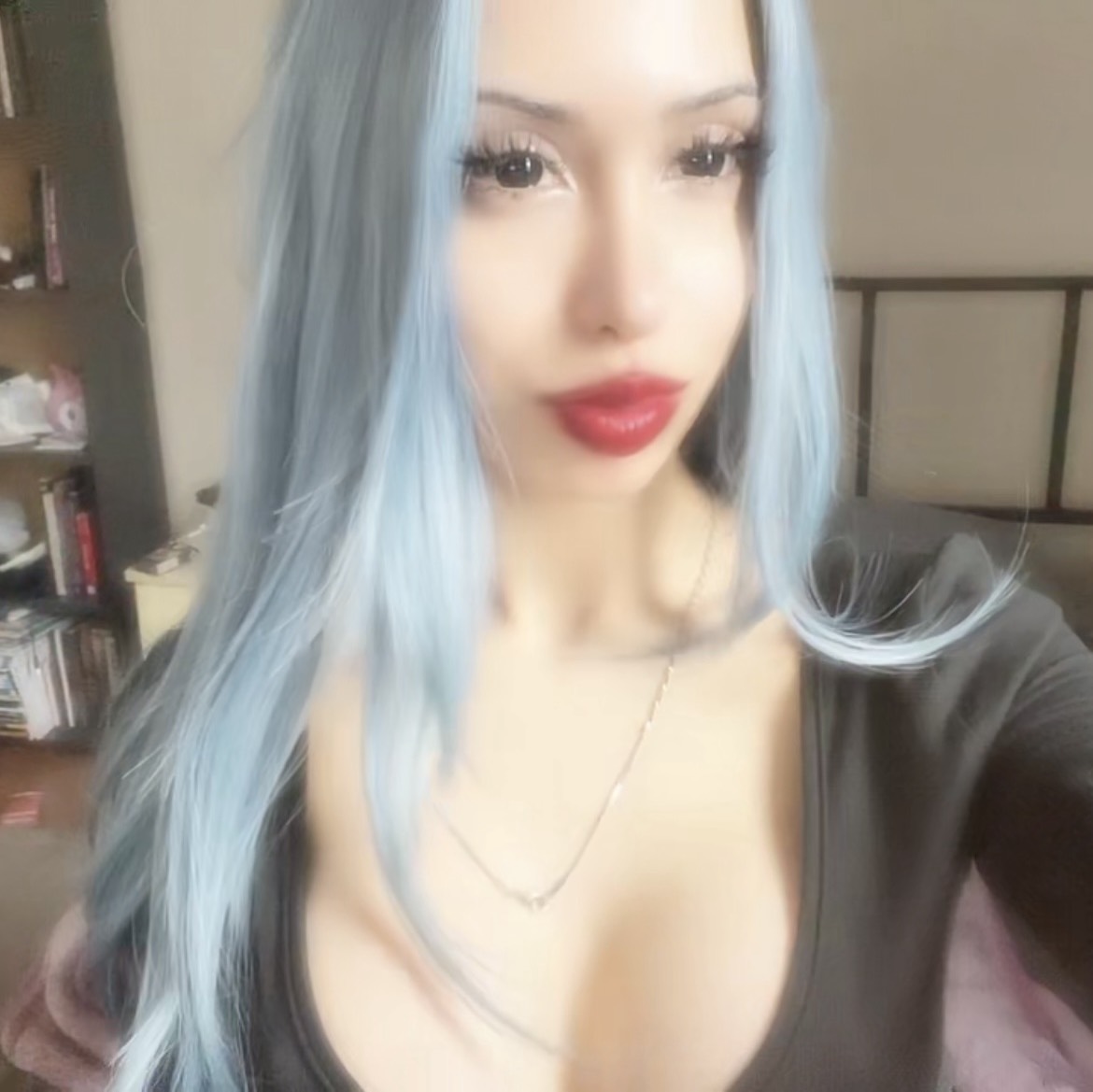 Lola🍇 from TR on Tango Live