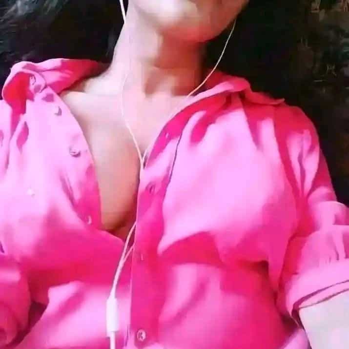 👑Meena👑