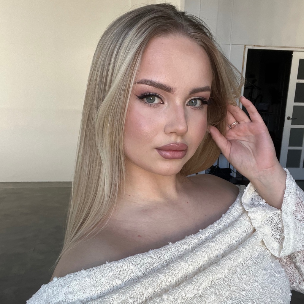 🍒nikoletta🍒 from UA on Tango Live