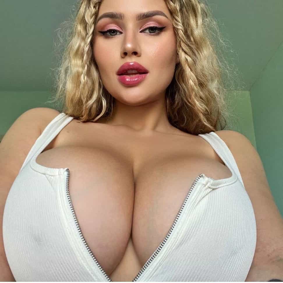 Curvy Merelin