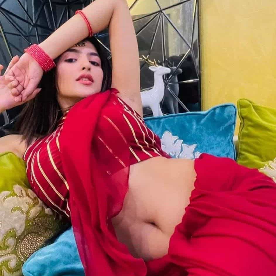 Neelam 😚