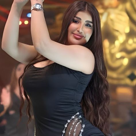 سارة from SA on Tango Live