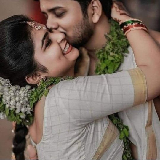 gulfithaaraTamilmalluoffl💃🏻 from IN on Tango Live